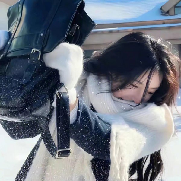 闪婚后,我成了首富的掌上明珠